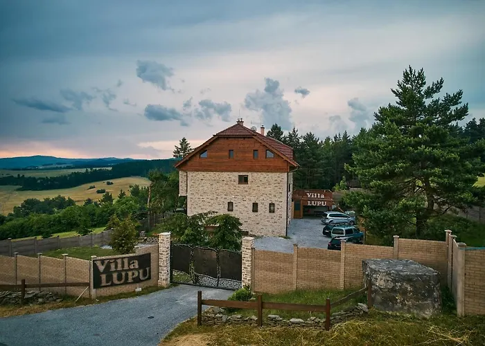 Villa Lupu